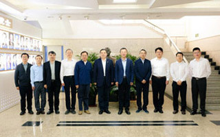 中國(guó)科學(xué)技術(shù)大學(xué)校長(zhǎng)包信和一行訪問(wèn)金屬所